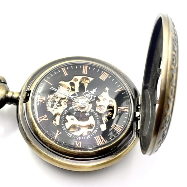 Montre mécanique à Gousset avec sa chainette, engrenages et dessin au choix – Image 3